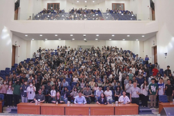 BITEX THAM GIA TALKSHOW “TỪ TIÊN PHONG ĐẾN DẪN ĐẦU” TẠI ĐẠI HỌC SÀI GÒN