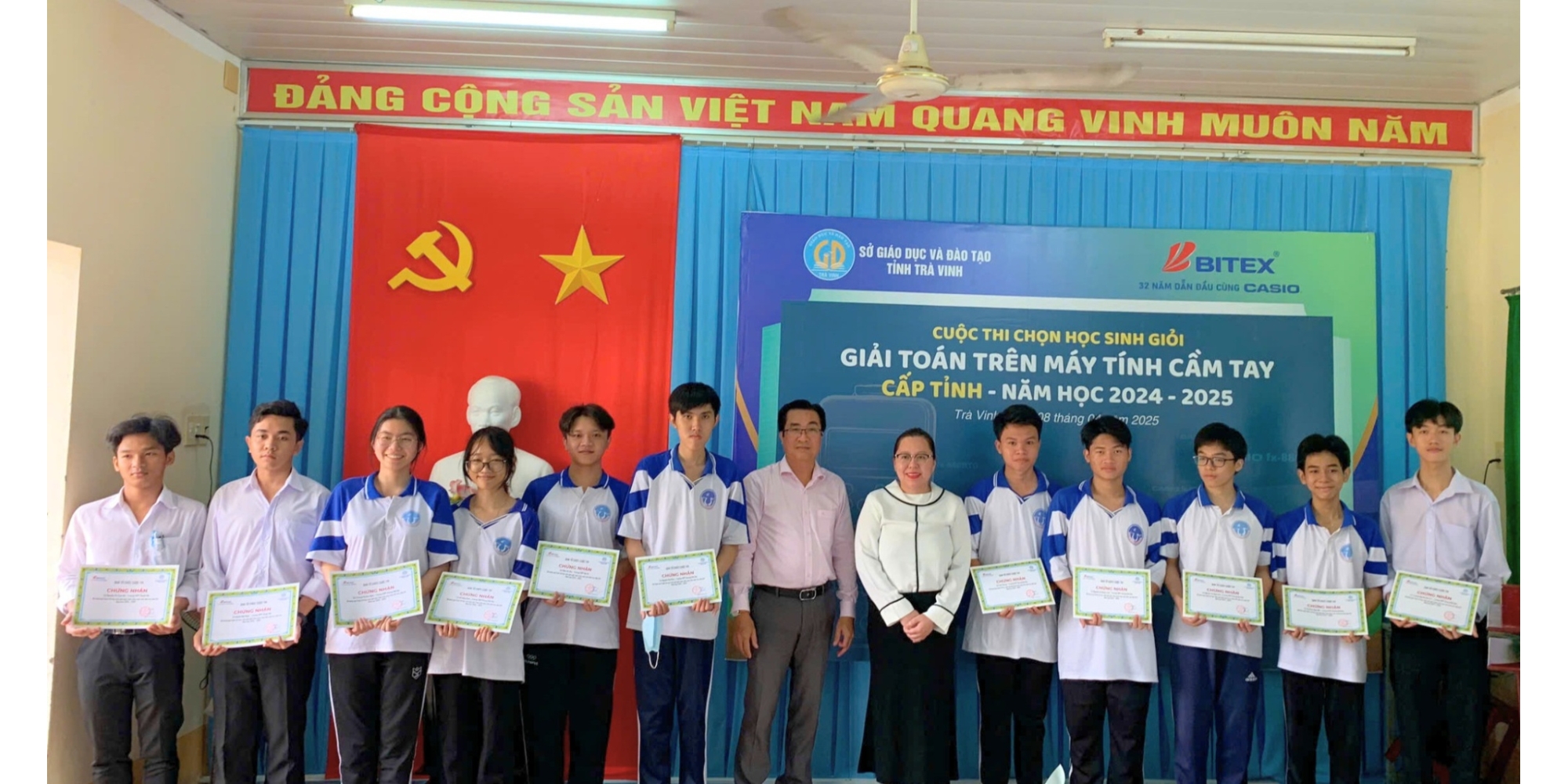 <p>
	Trà Vinh - Kỳ thi máy tính cầm tay Casio</p>
