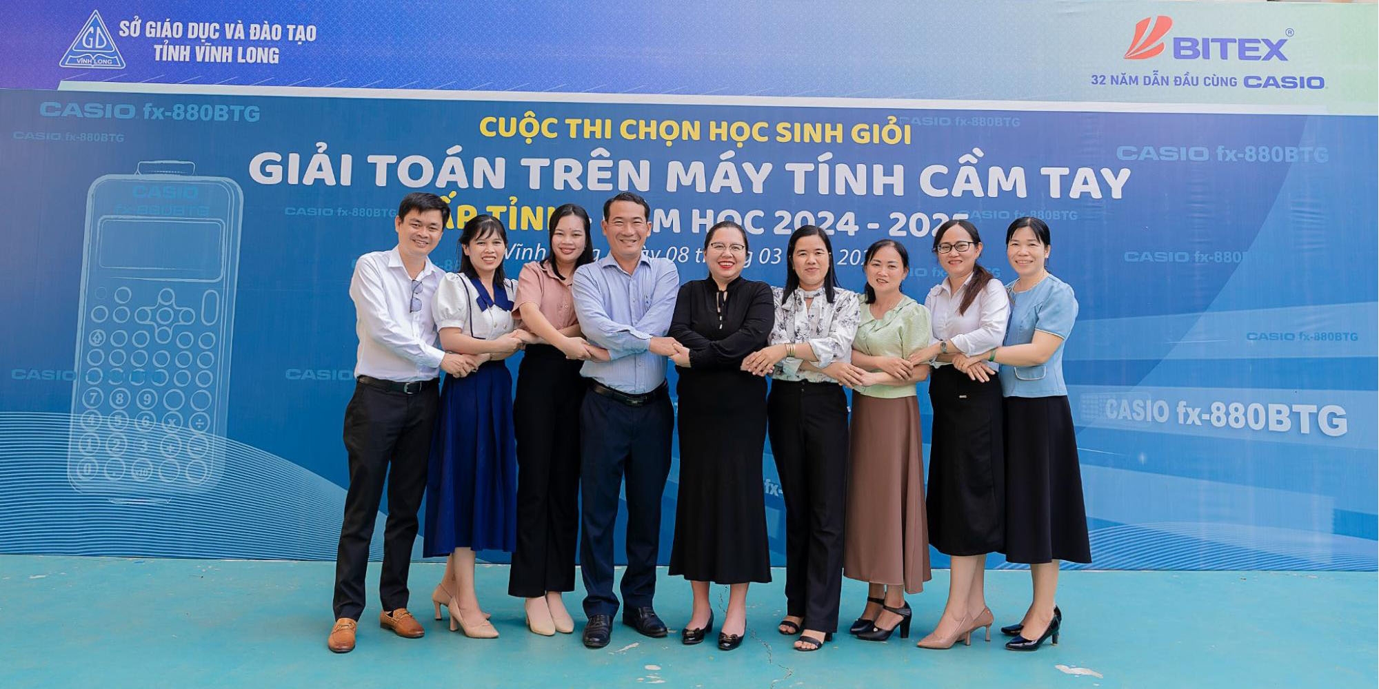 <p>
	Vĩnh Long - Kỳ thi máy tính cầm tay Casio</p>
